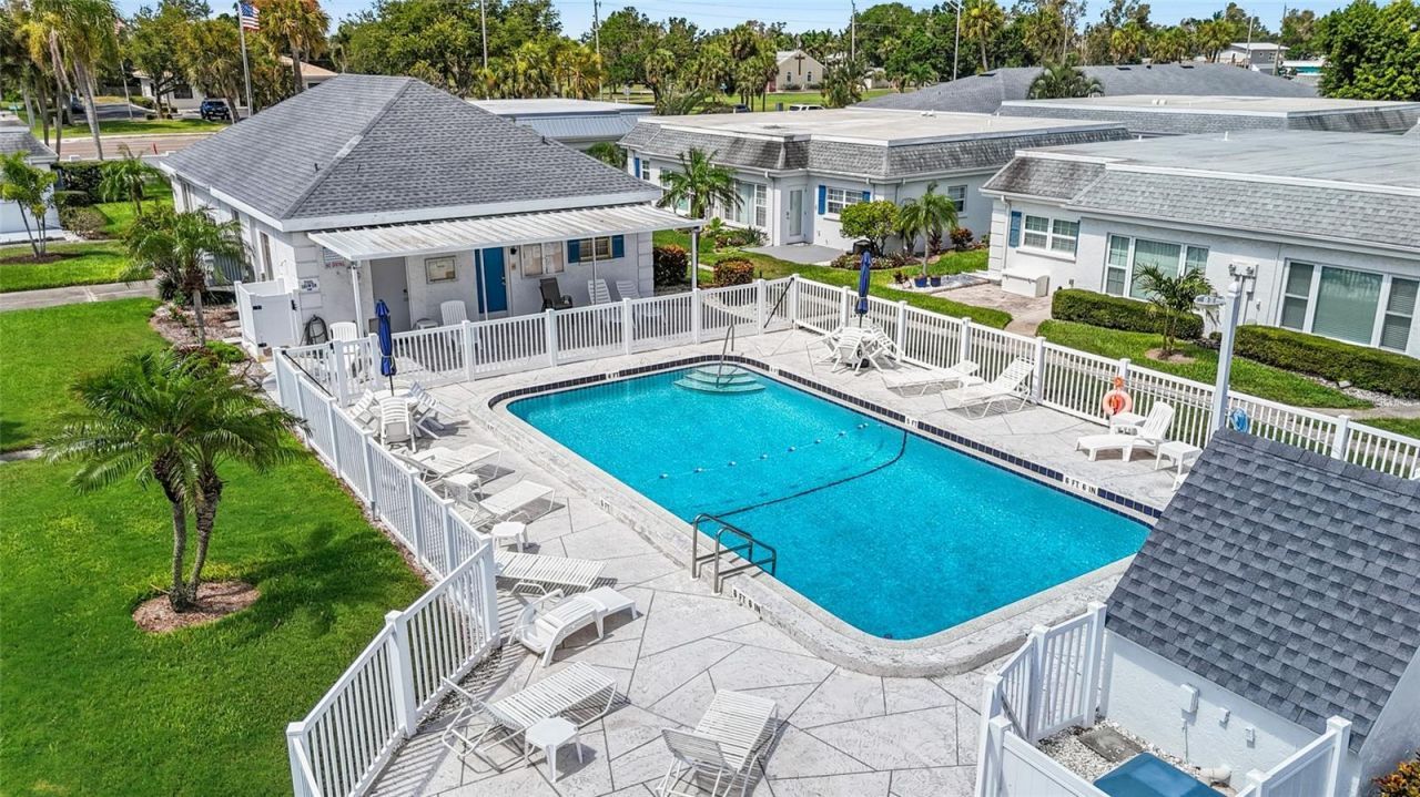 9821 Hernando Court , Bradenton, FL 34210 Photo