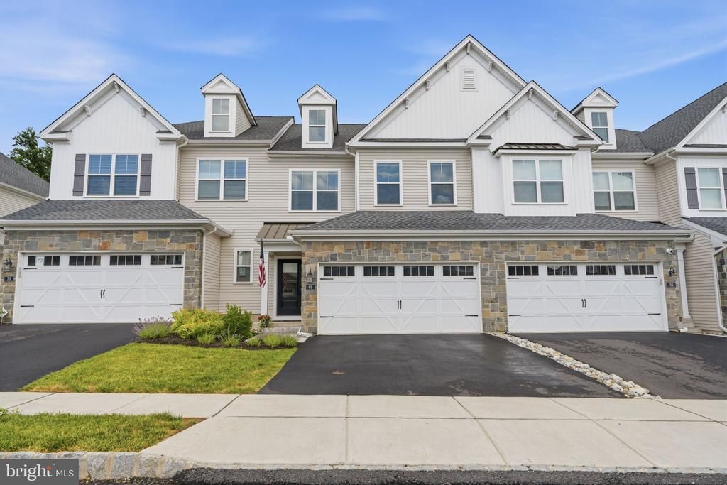 68 PARRY WAY, IVYLAND, PA 18974