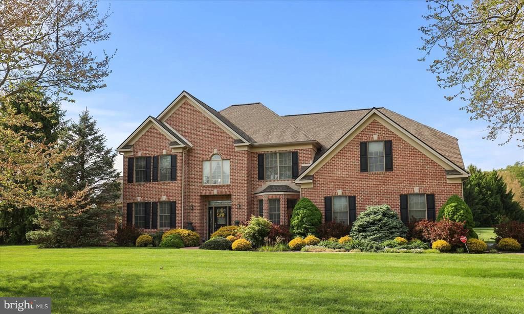 190 HICKORY LANE, HANOVER, PA 17331