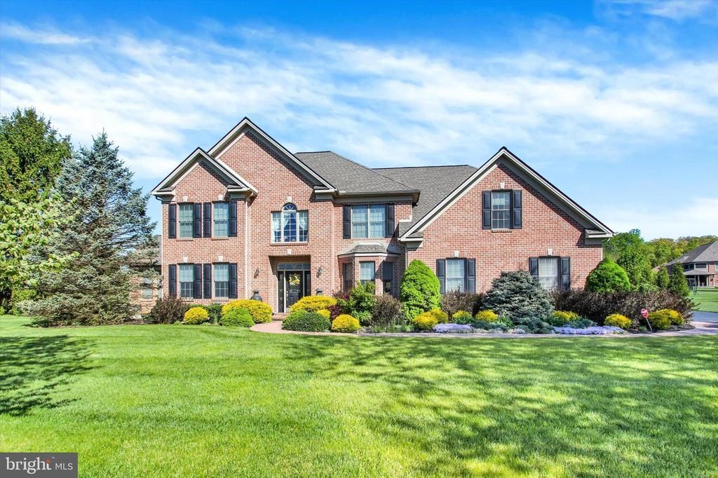 190 HICKORY LANE, HANOVER, PA 17331