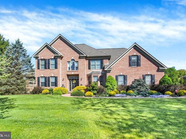 190 HICKORY LANE, HANOVER, PA 17331