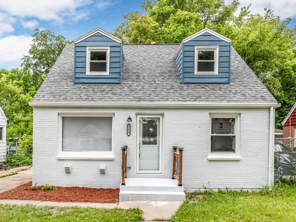 5169 N 63rd St, Milwaukee, WI 53218