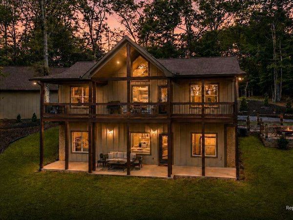 241 Wolf Creek Mountain Road, Mineral Bluff, GA 30559