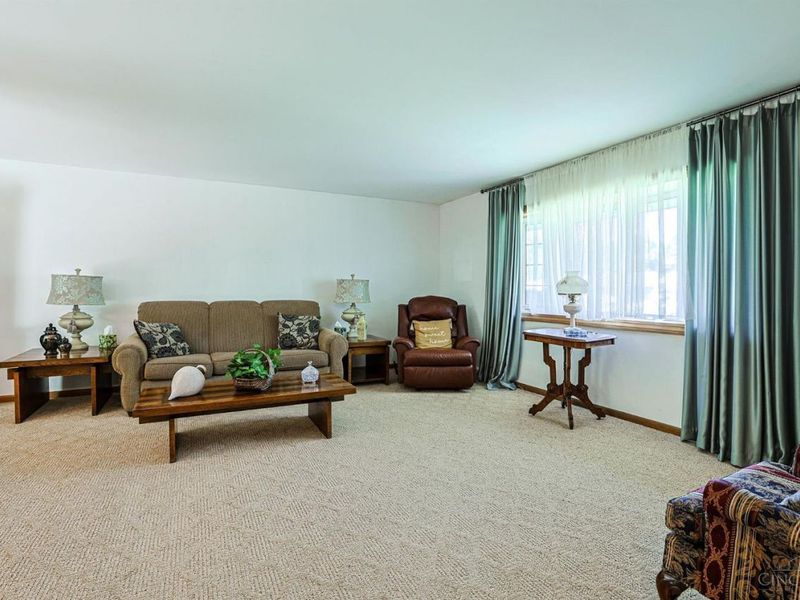 4821 Victoria Avenue, Middletown, OH 45044 Photo 4