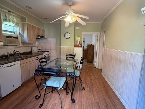 254 Hempstead Avenue, Rockville Centre, NY 11570