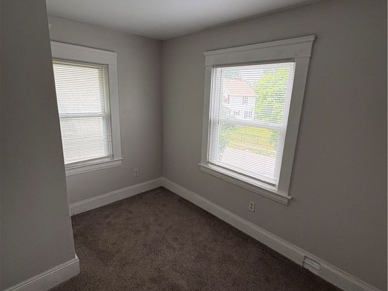 13010 Parkhill Avenue, Cleveland, OH 44120 Photo 12