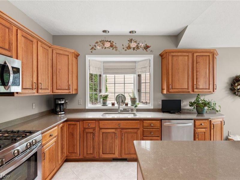 2137 Waters Edge Drive, Westlake, OH 44145 Photo 23