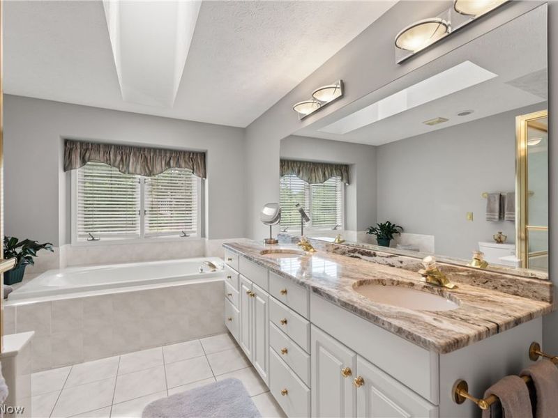 2137 Waters Edge Drive, Westlake, OH 44145 Photo 29