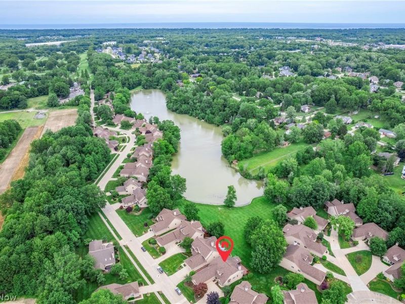 2137 Waters Edge Drive, Westlake, OH 44145 Photo 4