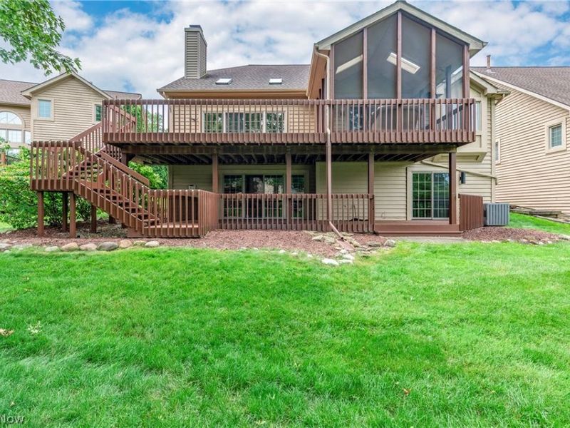 2137 Waters Edge Drive, Westlake, OH 44145 Photo 7