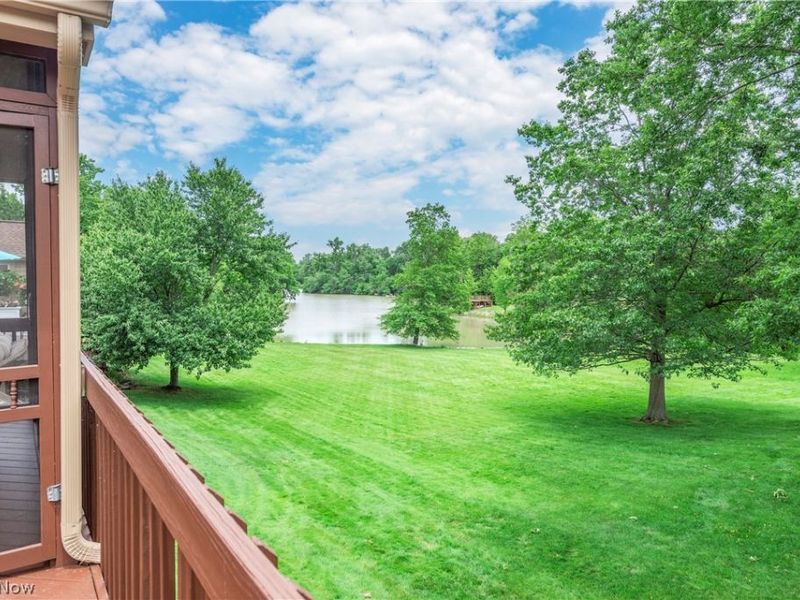 2137 Waters Edge Drive, Westlake, OH 44145 Photo 8