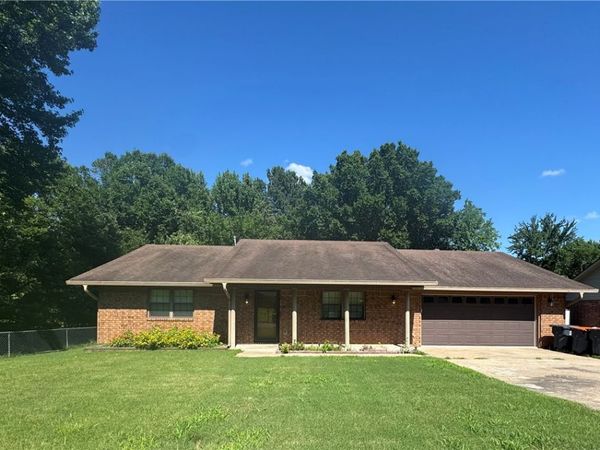 1312 Ridgewood Drive , Russellville, AR 72801