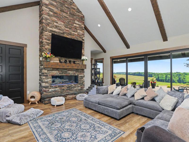 17100 N Liberty Road, Fredericktown, OH 43019 Photo 3