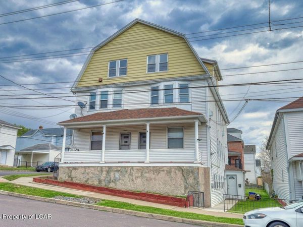 1203 S Hanover Street, Unit 2, Nanticoke, PA 18634