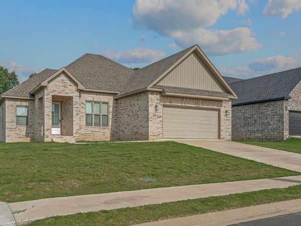 109 Clearwater, Brookland, AR 72417