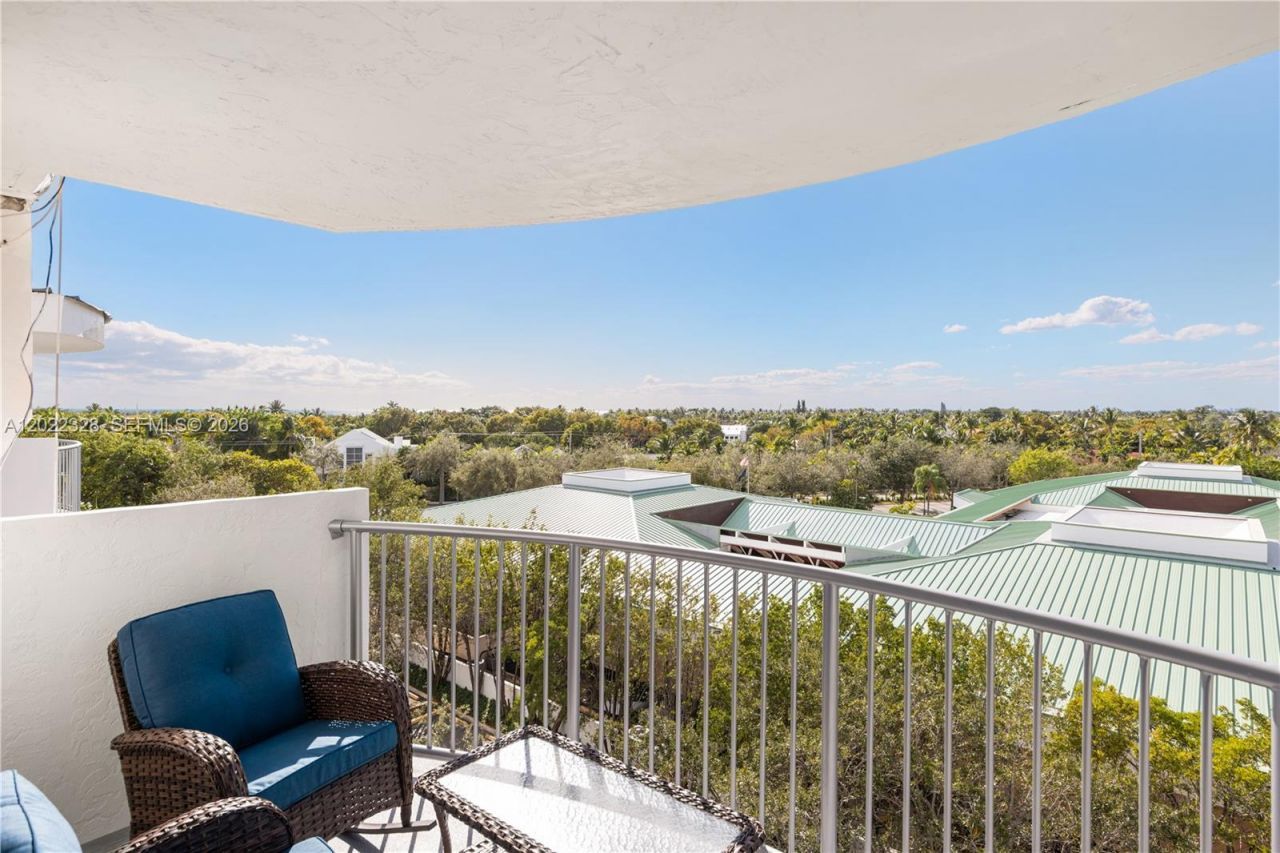 210 Sea View Dr , Unit 611, Key Biscayne, FL 33149 Photo