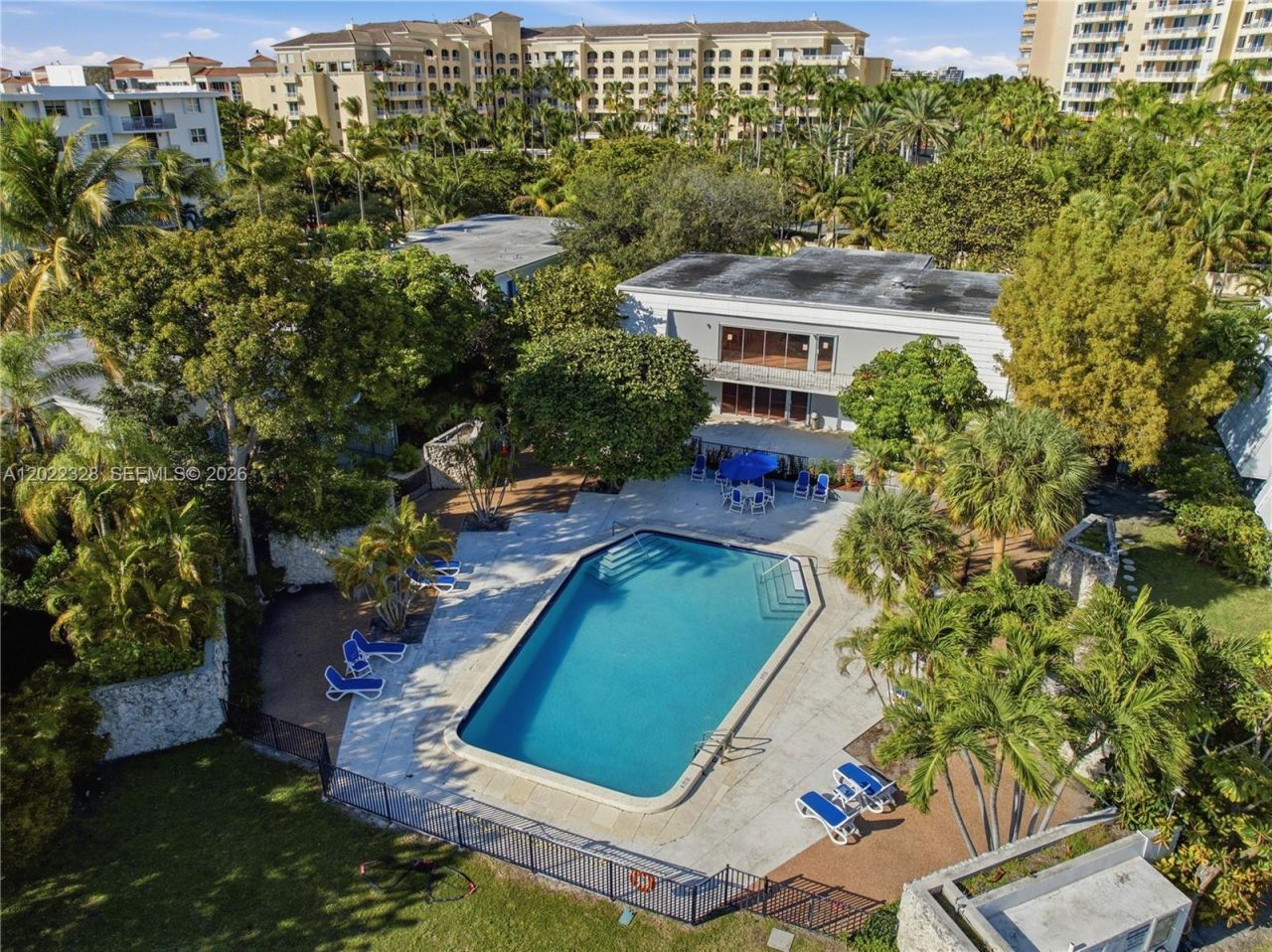 210 Sea View Dr , Unit 611, Key Biscayne, FL 33149 Photo