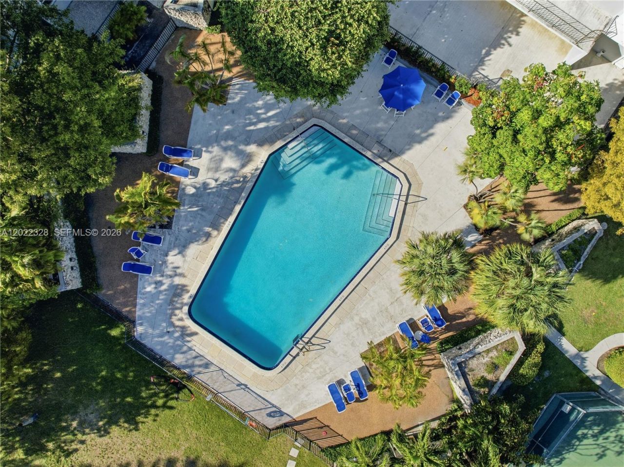 210 Sea View Dr , Unit 611, Key Biscayne, FL 33149 Photo