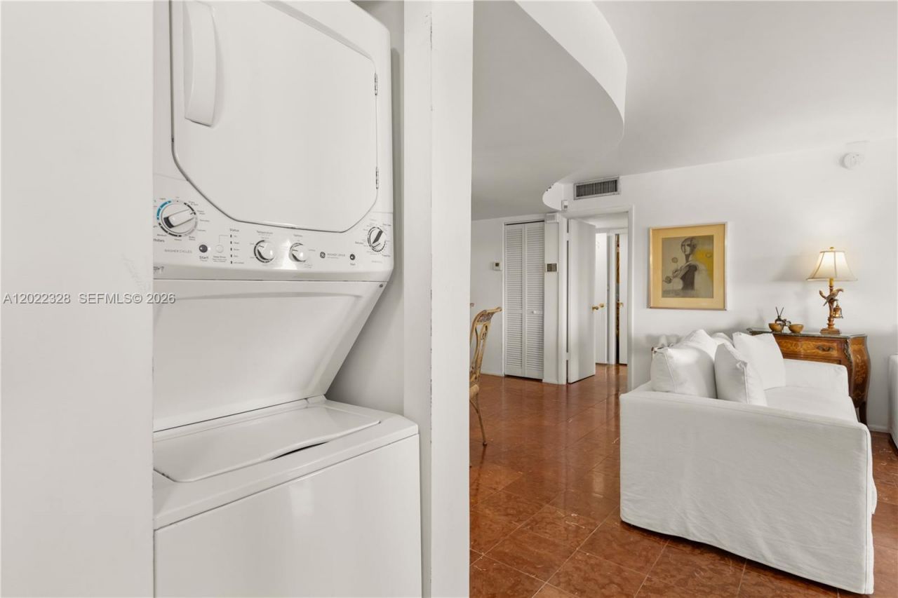 210 Sea View Dr , Unit 611, Key Biscayne, FL 33149 Photo
