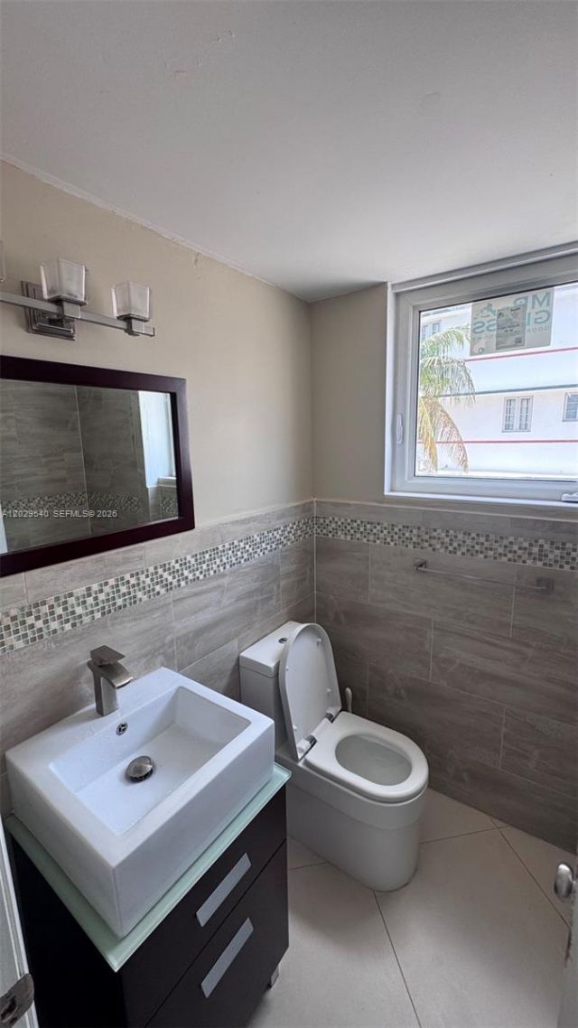 865 Collins Ave , Unit 210, Miami Beach, FL 33139 Photo