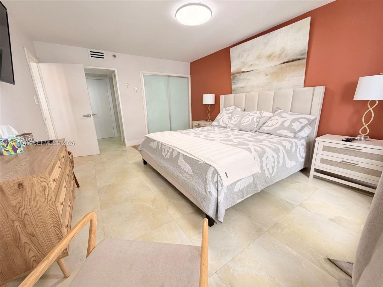 5225 Collins Ave , Unit 914, Miami Beach, FL 33140 Photo