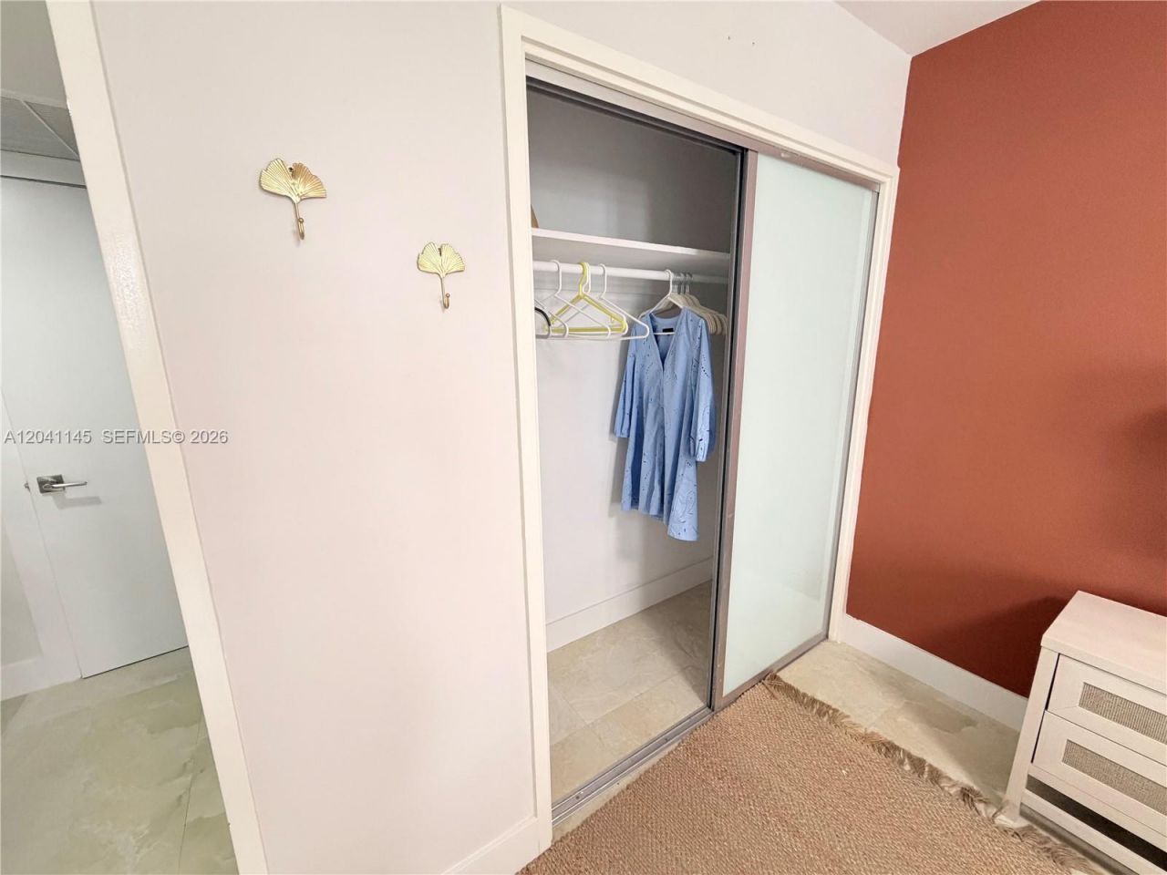 5225 Collins Ave , Unit 914, Miami Beach, FL 33140 Photo
