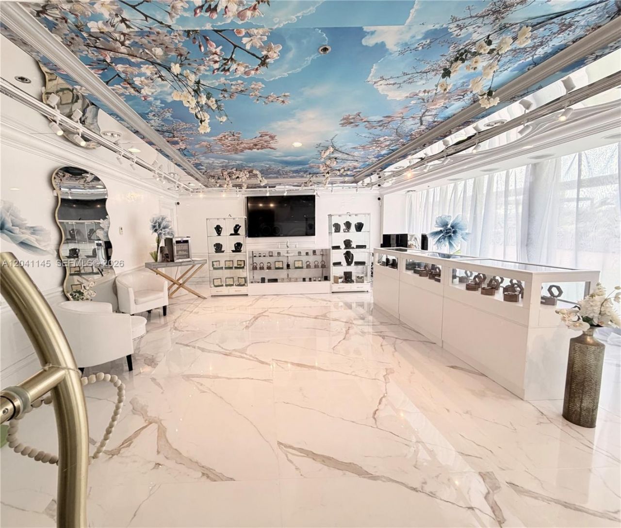 5225 Collins Ave , Unit 914, Miami Beach, FL 33140 Photo