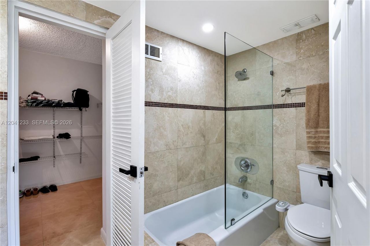 800 West Ave, Unit 635, Miami Beach, FL 33139 Photo