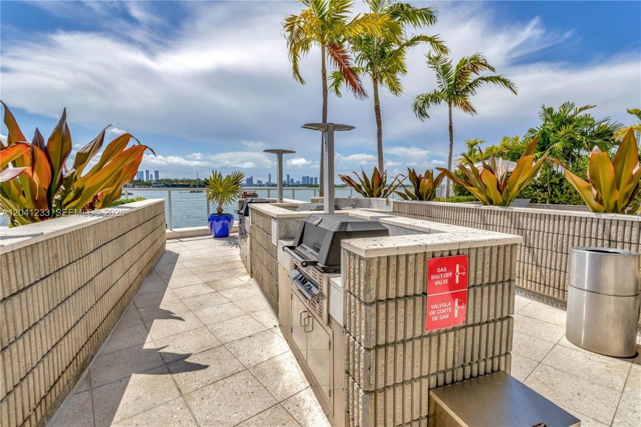800 West Ave, Unit 635, Miami Beach, FL 33139 Photo