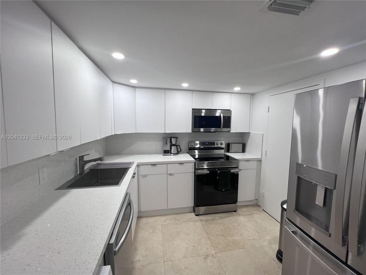 800 West Ave, Unit 635, Miami Beach, FL 33139 Photo