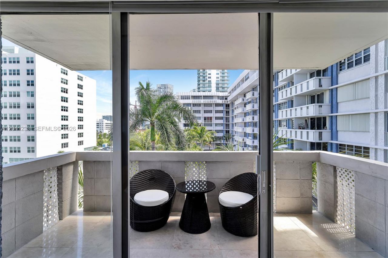 800 West Ave, Unit 635, Miami Beach, FL 33139 Photo