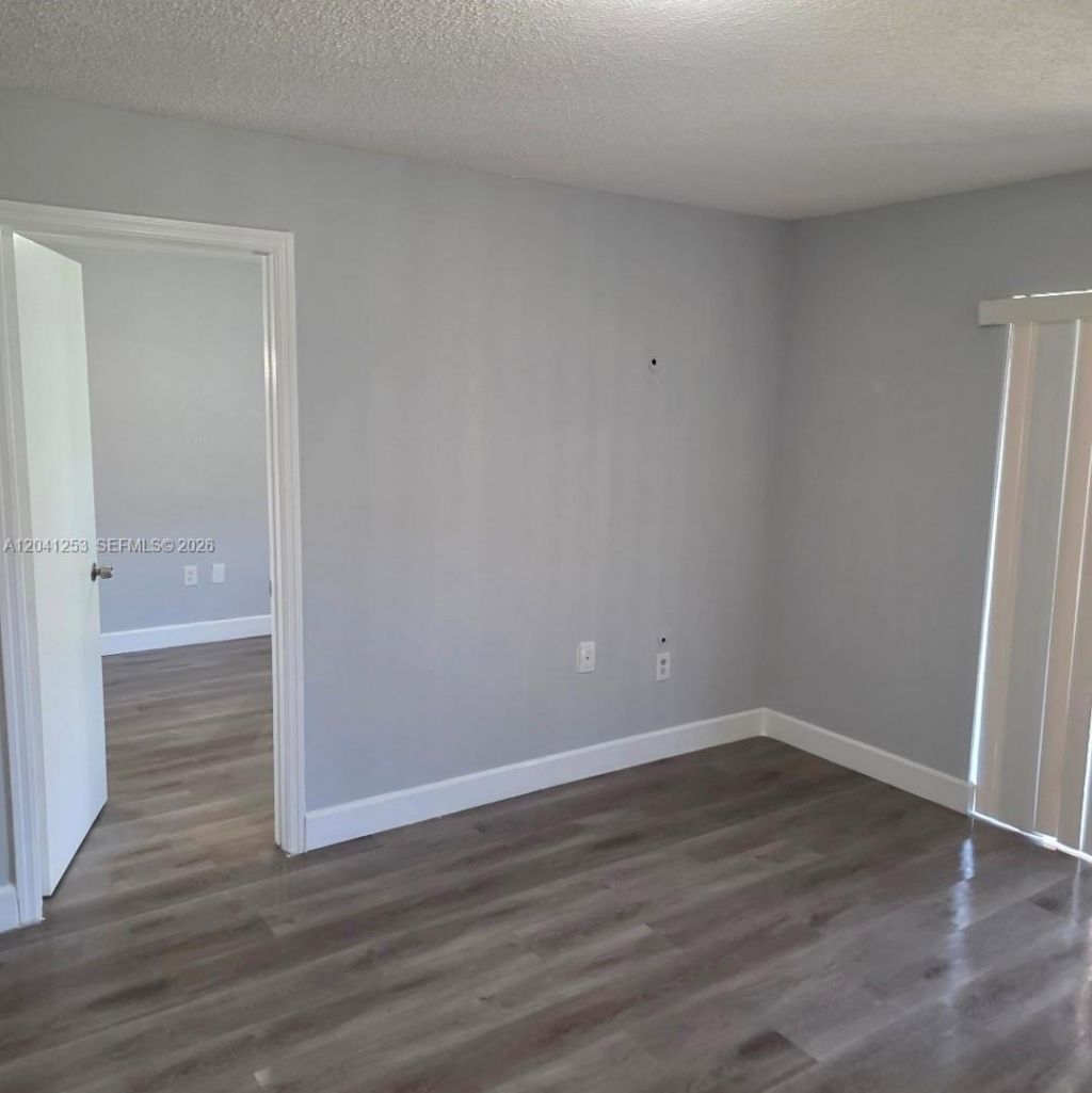 4721 NW 7th St , Unit 107-12, Miami, FL 33126 Photo