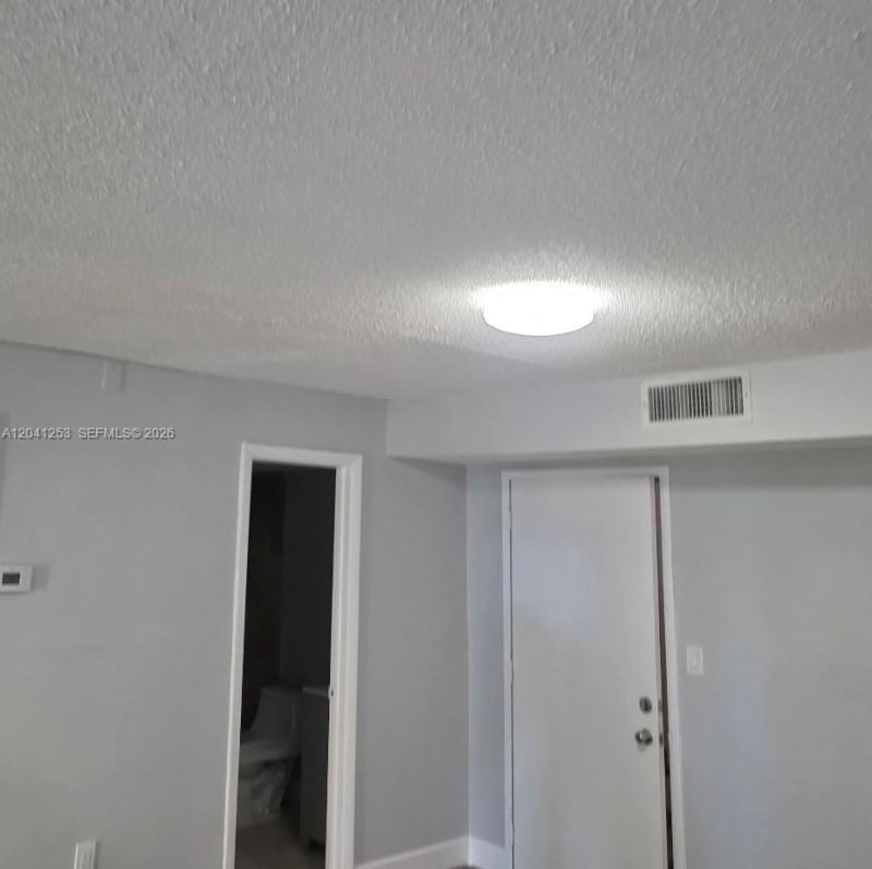 4721 NW 7th St , Unit 107-12, Miami, FL 33126 Photo