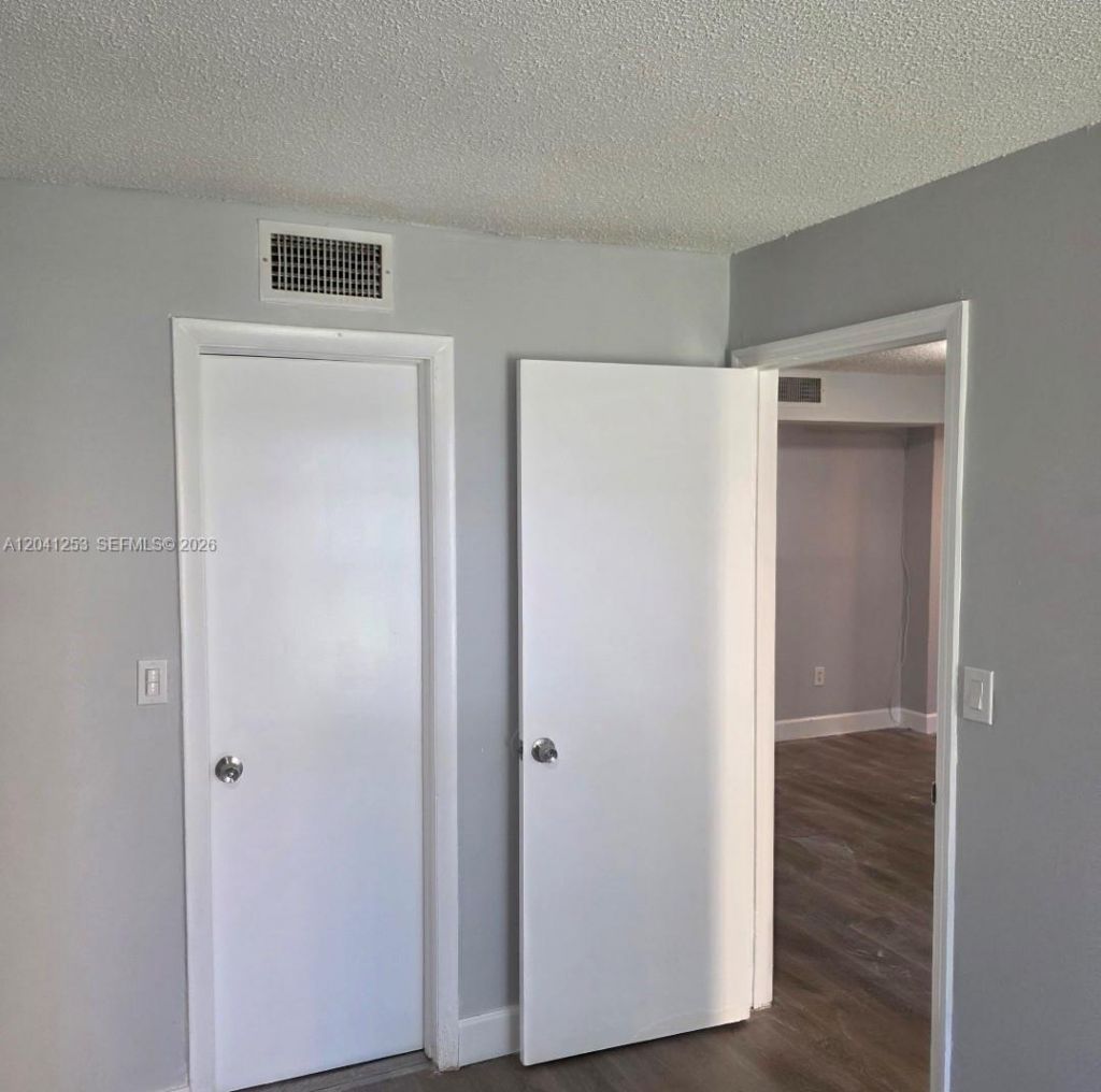 4721 NW 7th St , Unit 107-12, Miami, FL 33126 Photo