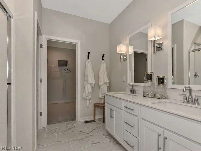 541 Cedar Wood Trail, Elyria, OH 44035 Photo 10