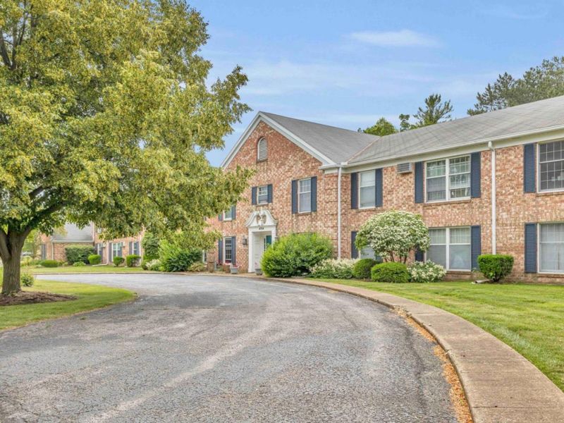 4704 Venice Heights Blvd, Unit 210, Sandusky, OH 44870 Photo 2