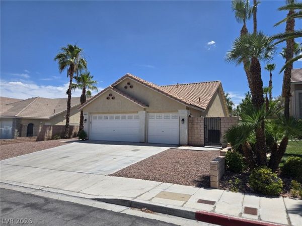 8417 San Ramon Drive, Las Vegas, NV 89147