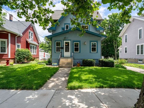 810 S Fell Avenue, Normal, IL 61761