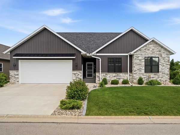 901 CLOVER COURT, Menasha, WI 54952