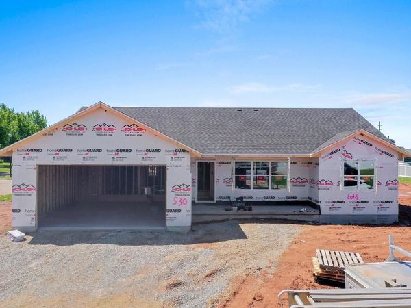 530 CATTAIL COURT, New London, WI 54961