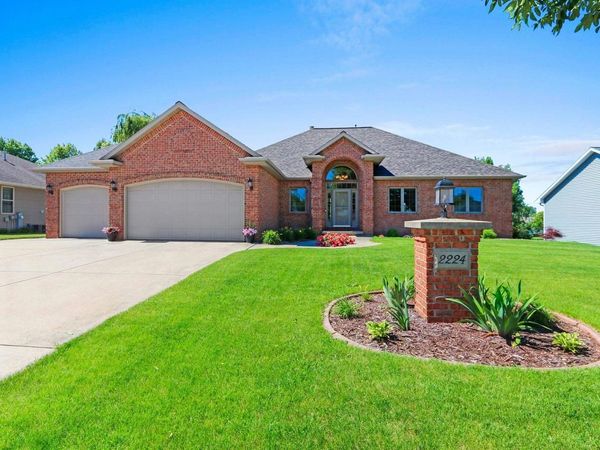 2224 KAYLEE CIRCLE, Green Bay, WI 54311