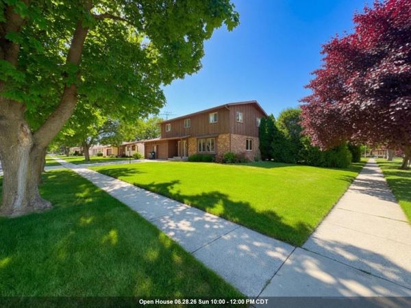 723 RUGGLES STREET, Fond Du Lac, WI 54935
