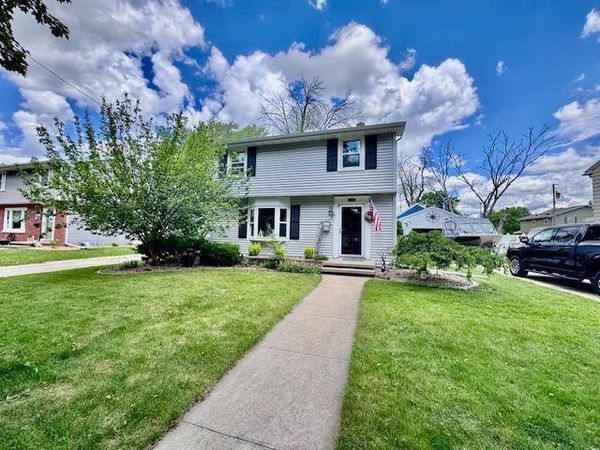 1118 PARKWAY BOULEVARD, Appleton, WI 54914