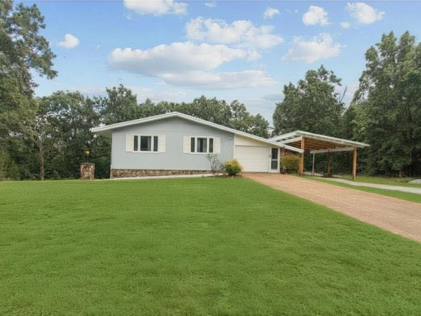 2510 Crescent Dr, Horseshoe Bend, AR 72512