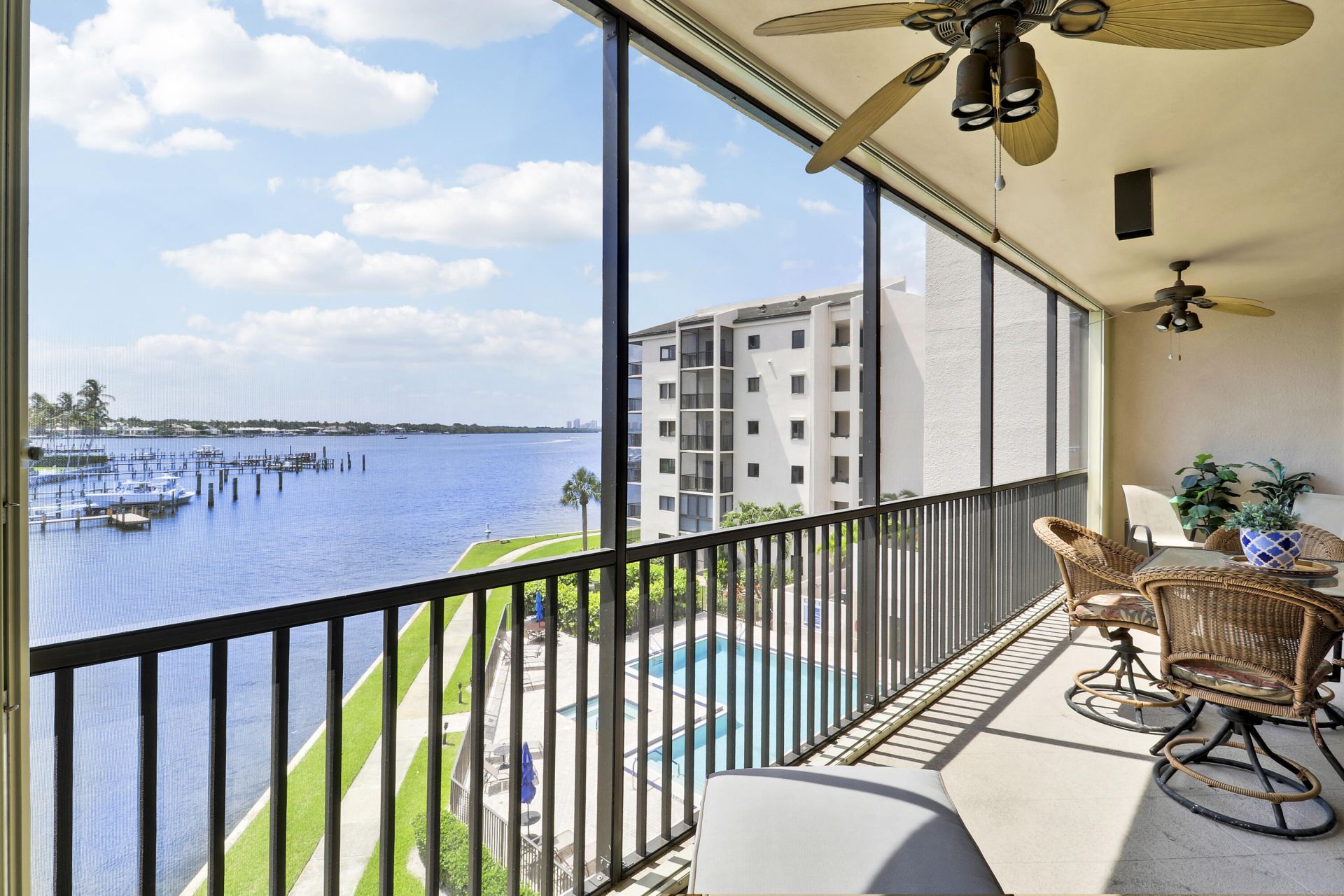 11370 Twelve Oaks Way, Unit 416, North Palm Beach, FL 33408 Photo