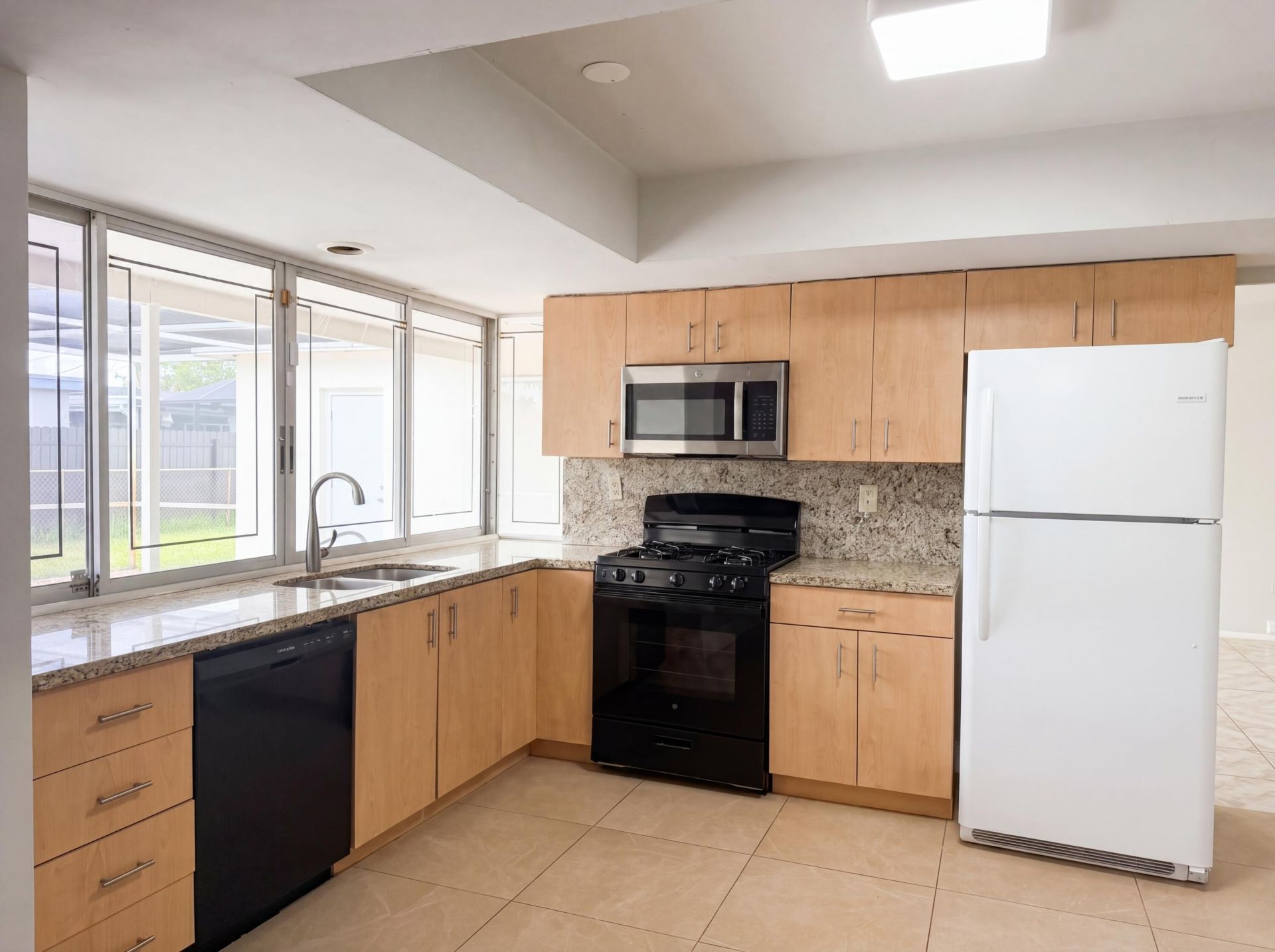 7141 Harbour Boulevard, Miramar, FL 33023 Photo