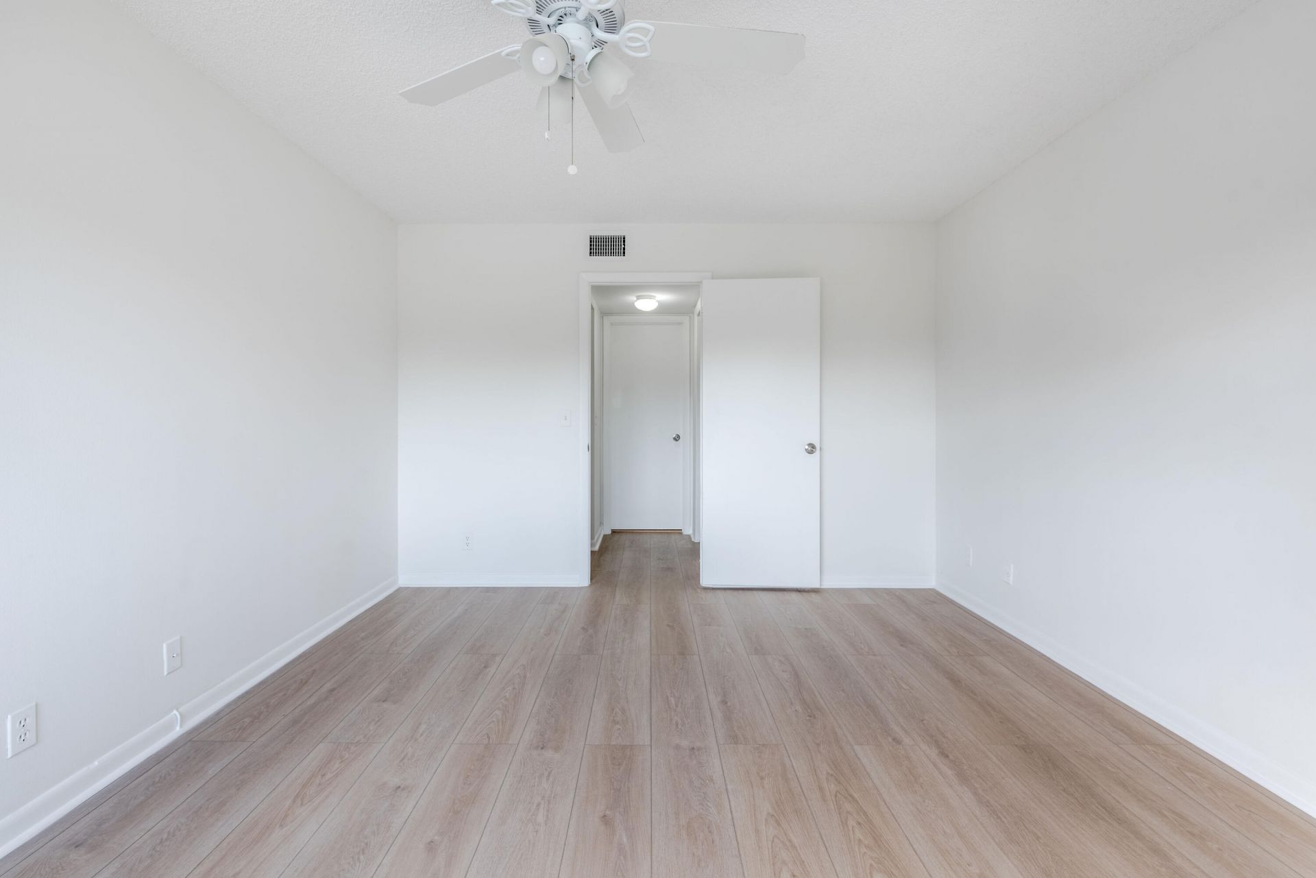 3561 Tall Pine Way, Unit D-2, Greenacres, FL 33463 Photo