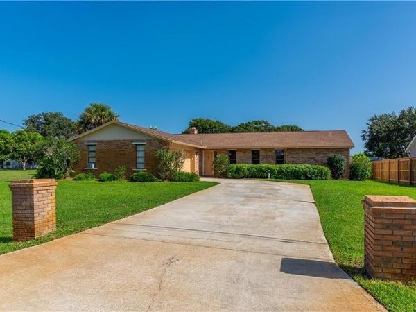 1531 SE Portillo Road, Port St. Lucie, FL 34952