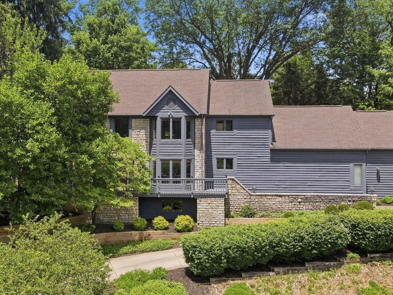 786 Robbins Way, Worthington, OH 43085 Photo 2