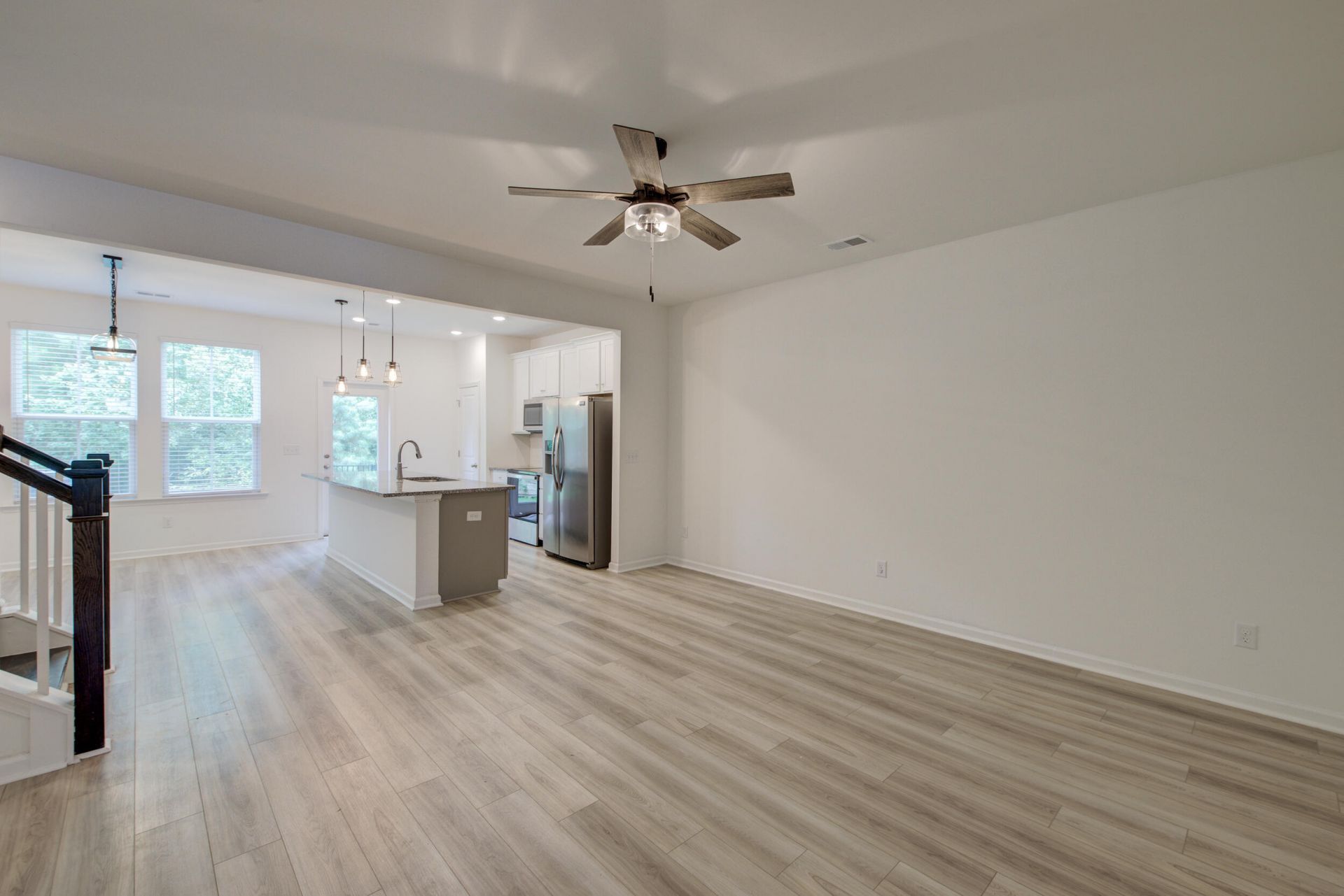 495 Trotters Lane Photo 36